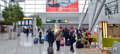 Dusseldorf airport 23787439 123rf