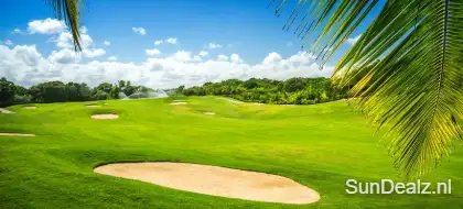 Golfvakantie 49024048 123rf